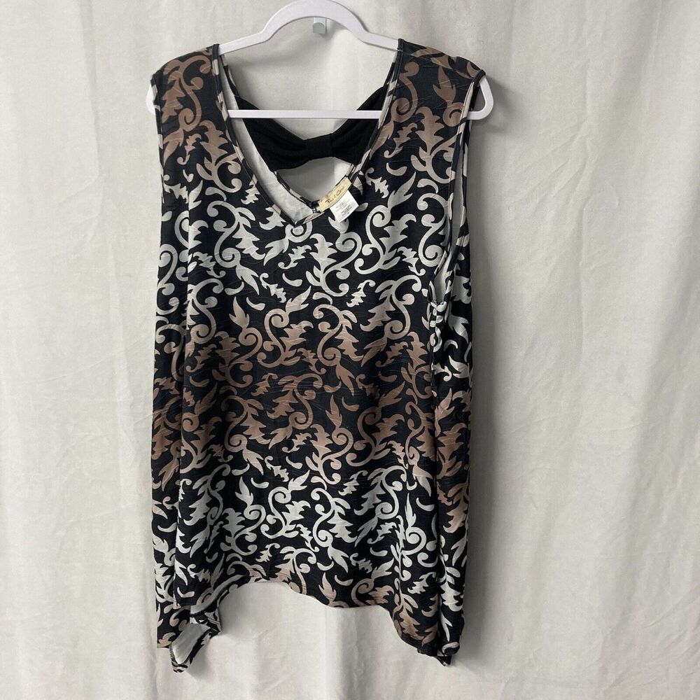45-2 FRONT OF CLOSET black multicolor v-cut handkerchief hem sleeveless top 3X